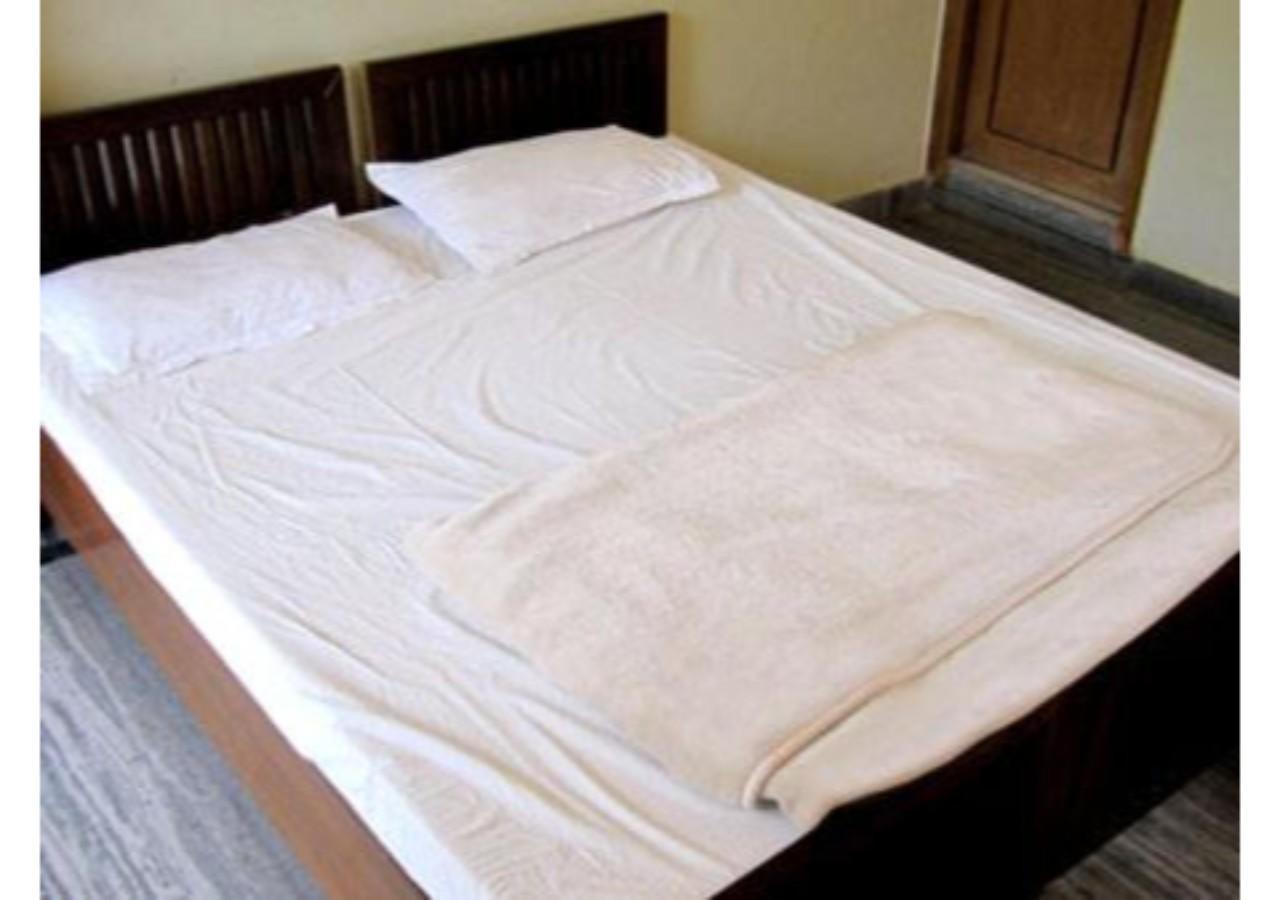 Hotel Nirvana Tapovan エクステリア 写真